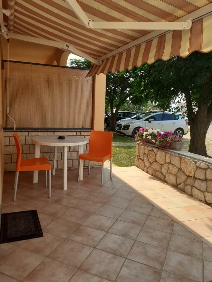 Apartmani Ruza Novalja Kültér fotó